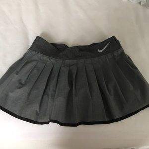 Grey nike skirt